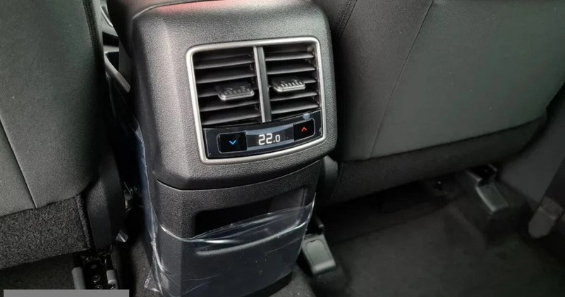 Kia Sportage cena 126290 przebieg: 10, rok produkcji 2023 z Łódź małe 379